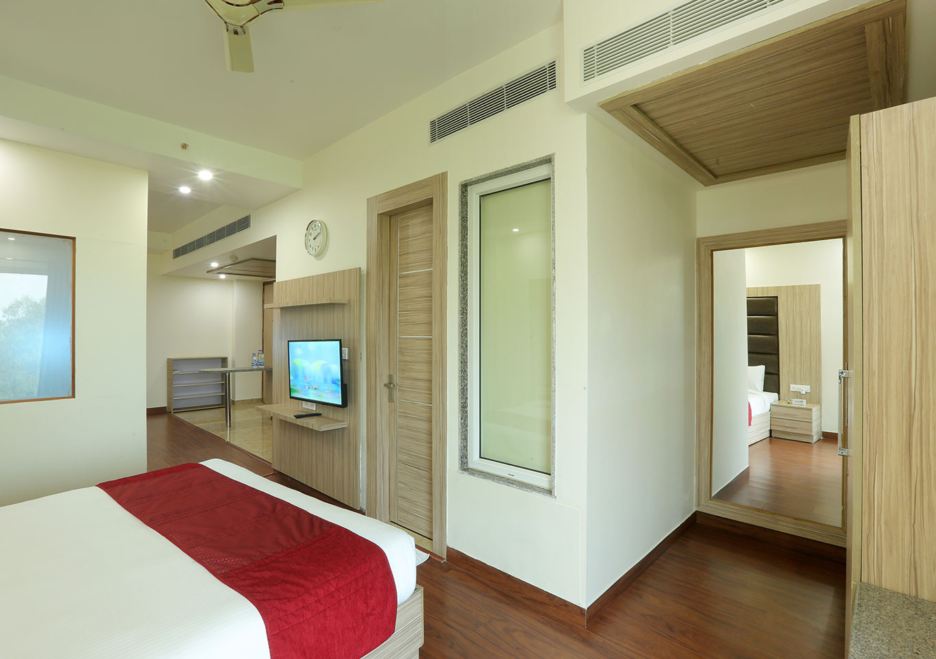 Room 01